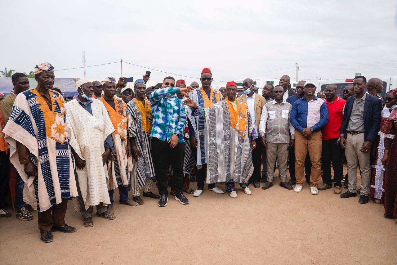 𝐆𝐁𝐎𝐍-𝐊𝐎𝐋𝐈𝐀-𝐒𝐈𝐀𝐍𝐇𝐀𝐋𝐀-dons-nabil-ballo-grande-envergure